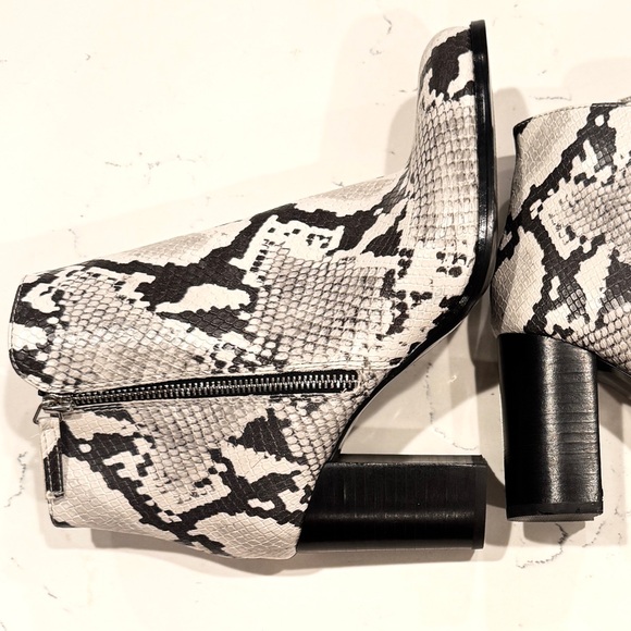 Aldo Faux Leather Snakeskin Black and White Ankle Boots Women’s Size 9 NWOT - Picture 8 of 14